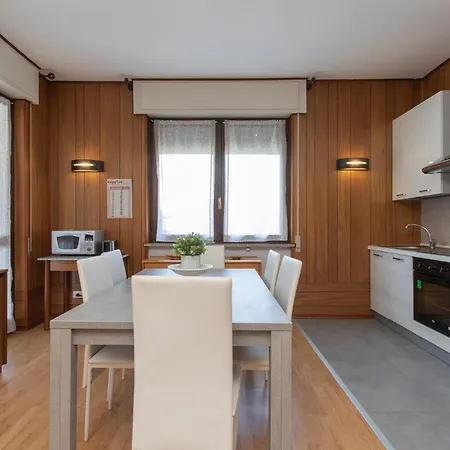 Stunning In With Kitchenette شقة أومغنا