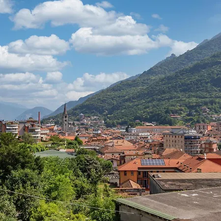 2 Bedroom Gorgeous Apartment In Omegna Omegna